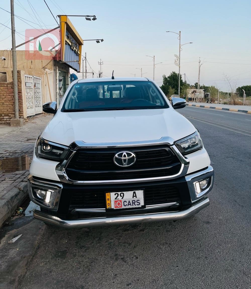 تويوتا هايلوكس